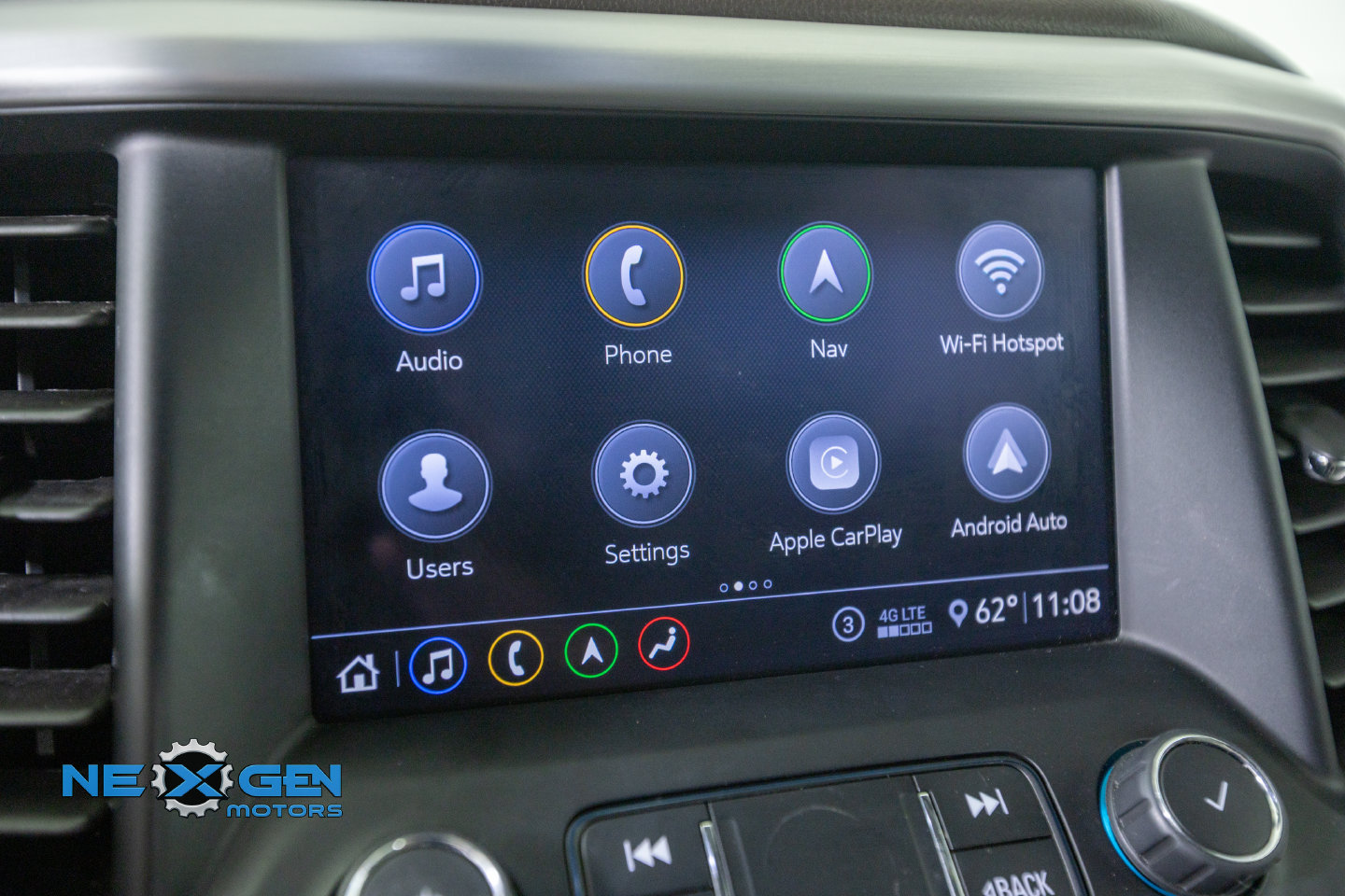 Used 2020 GMC Acadia SLT w/ LPO, Cargo Package AWD/4WD image 20