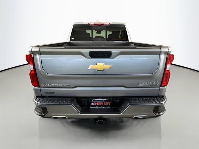 Used 2025 Chevrolet Silverado 1500 High Country w/ High Country Premium Package AWD/4WD image 6