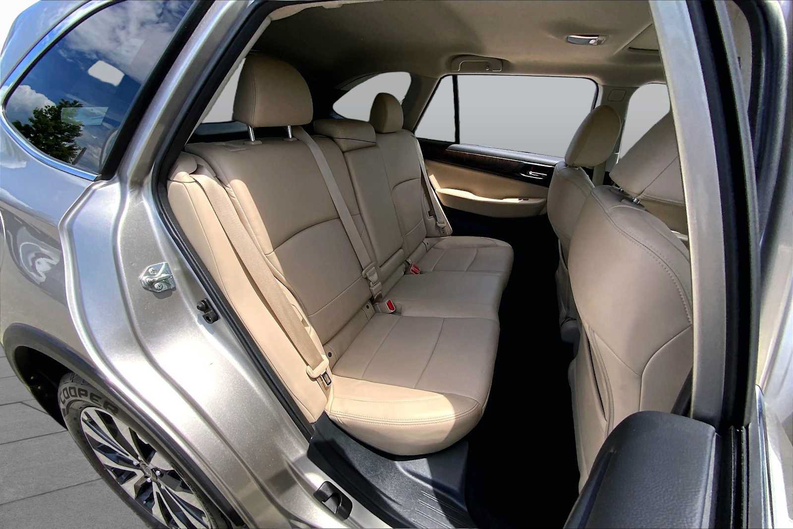 Used 2015 Subaru Outback 2.5i Limited AWD/4WD image 20
