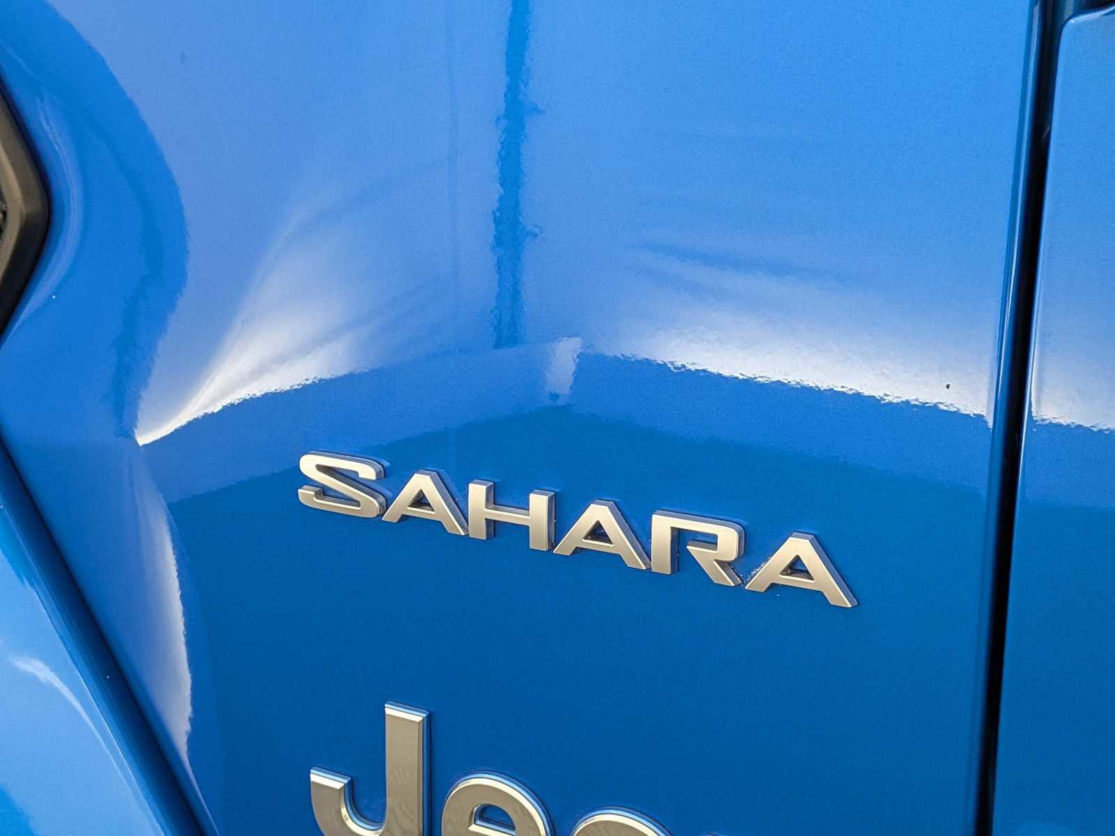 Used 2021 Jeep Wrangler Unlimited Sahara w/ Cold Weather Group image 12