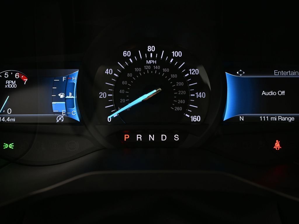 Used 2023 Ford Edge Titanium w/ Class II Trailer Tow Package AWD/4WD image 9