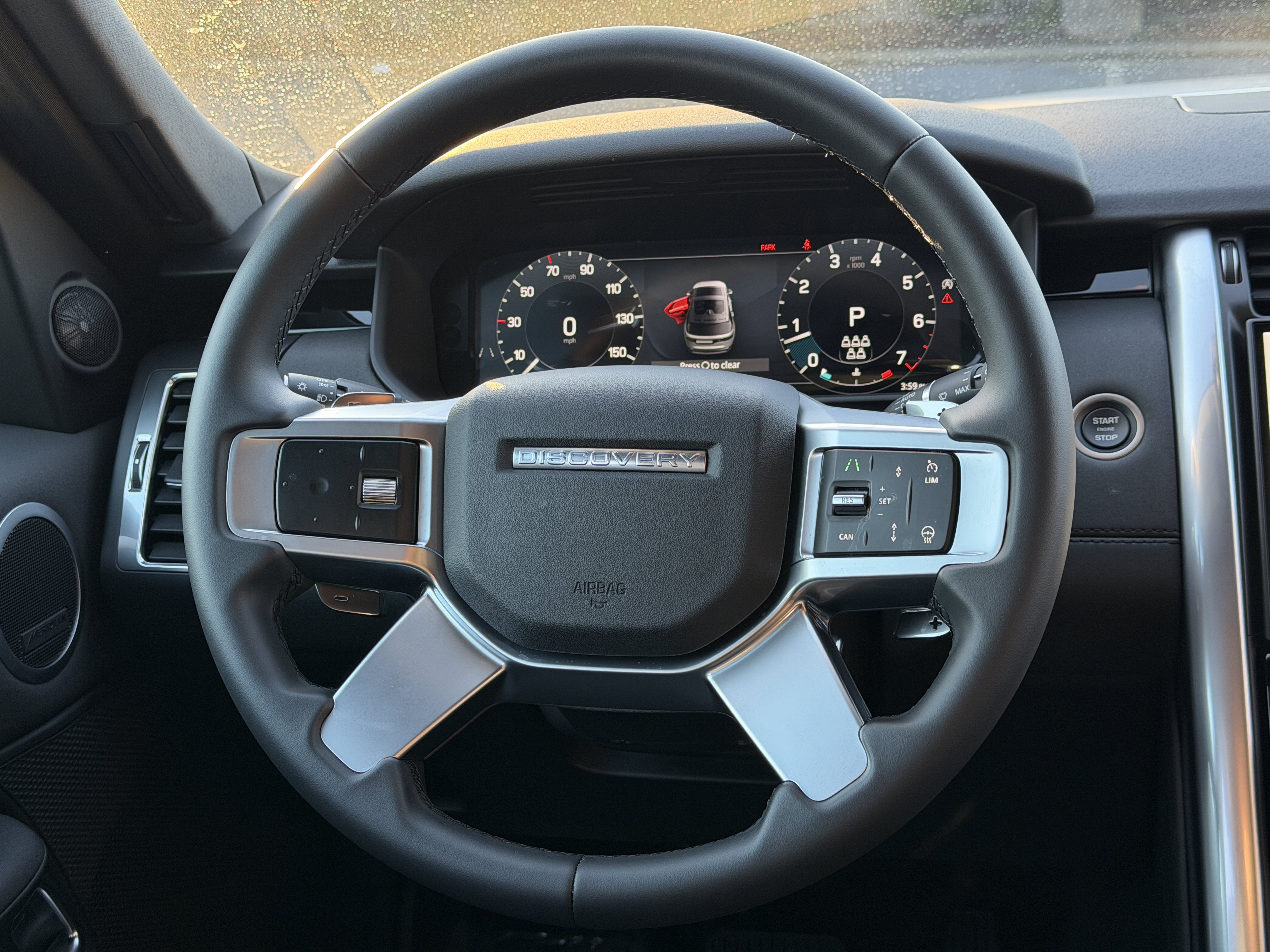 Certified 2025 Land Rover Discovery S AWD/4WD image 18