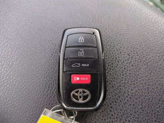 Used 2025 Toyota Camry SE FWD image 26