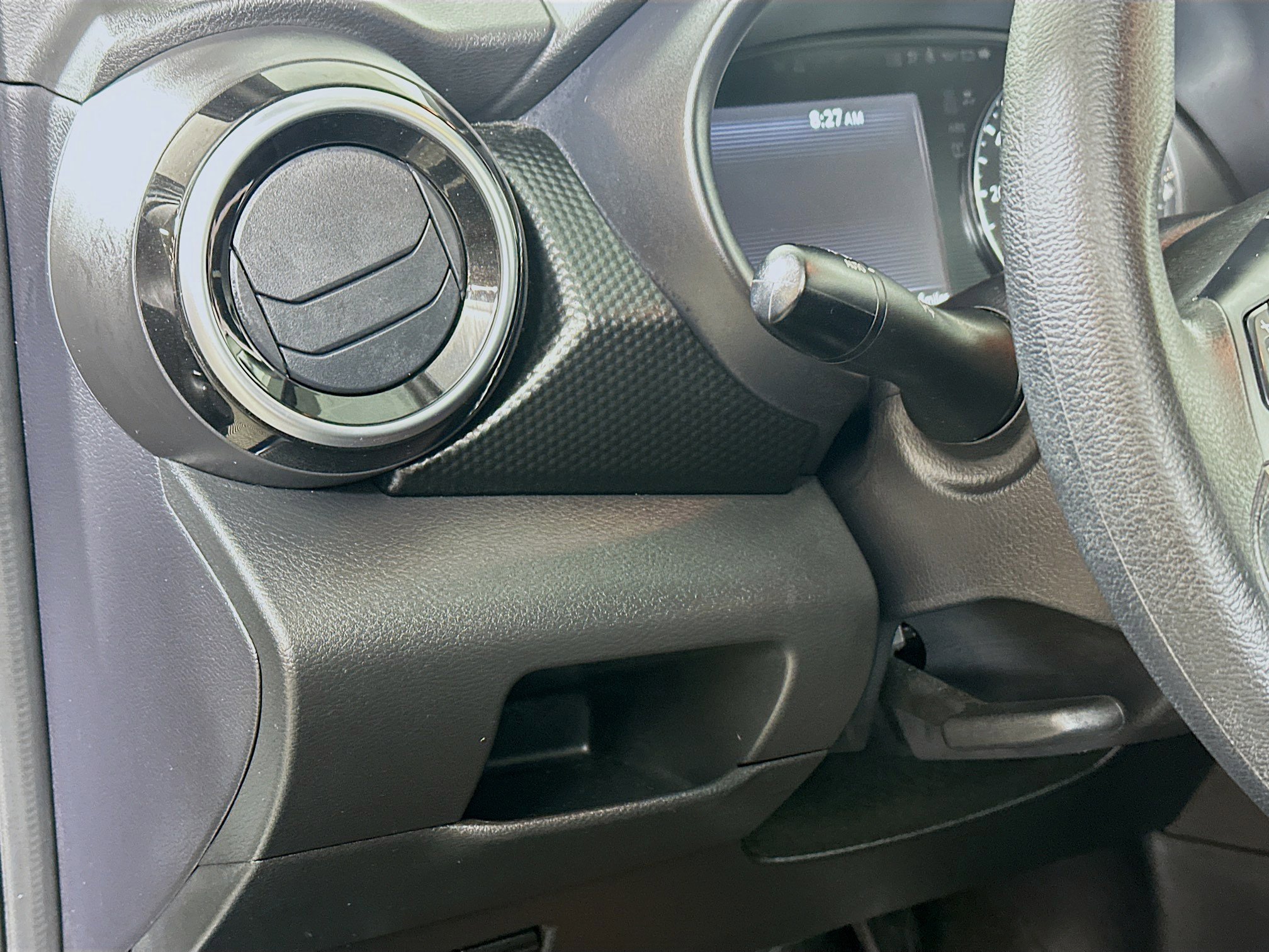 Used 2023 Nissan Kicks SV image 10