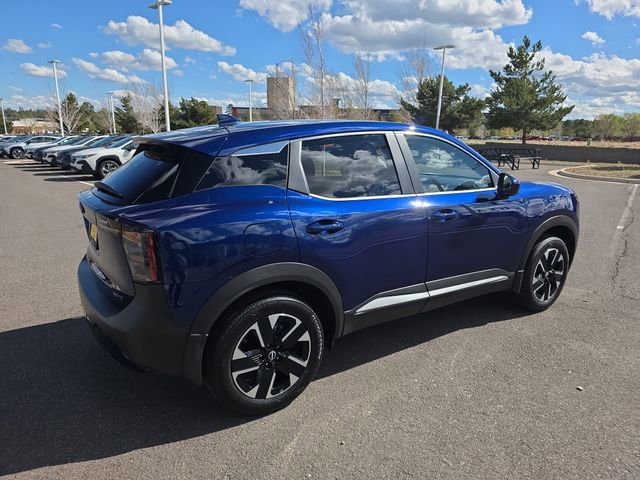 Used 2025 Nissan Kicks SV image 3