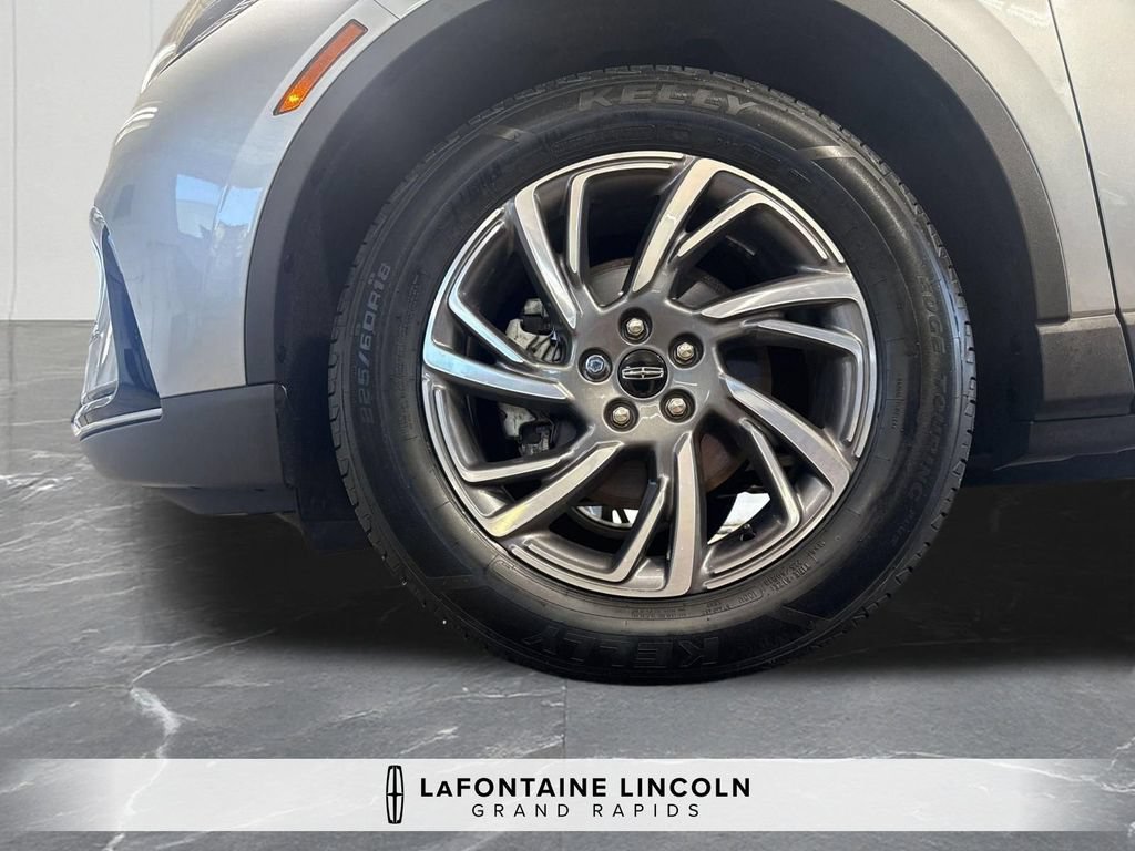 Certified 2023 Lincoln Corsair AWD w/ Equipment Group 101A image 33