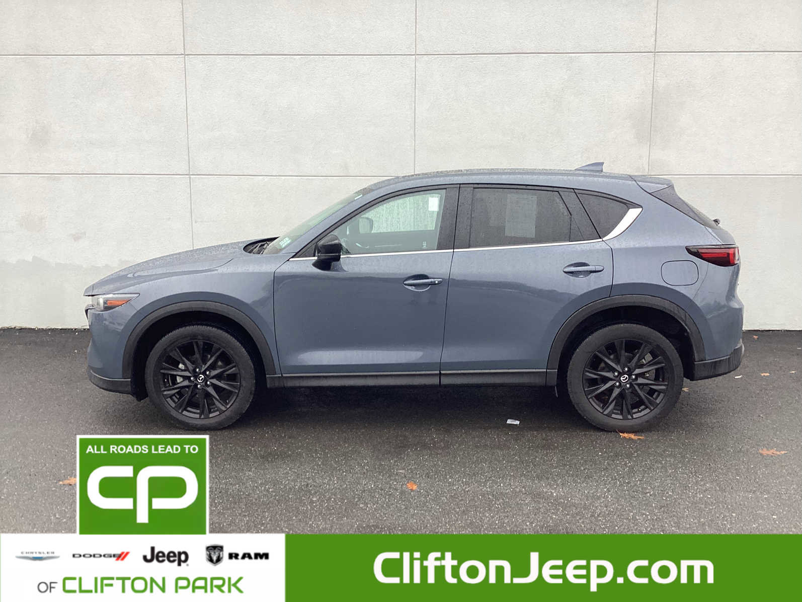 Used 2024 MAZDA CX-5 Carbon Edition image 3