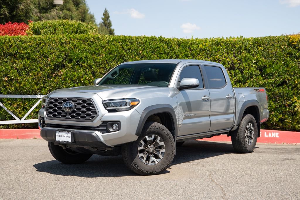 Used 2023 Toyota Tacoma TRD Off-Road w/ TRD Premium Off Road Package AWD/4WD image 3