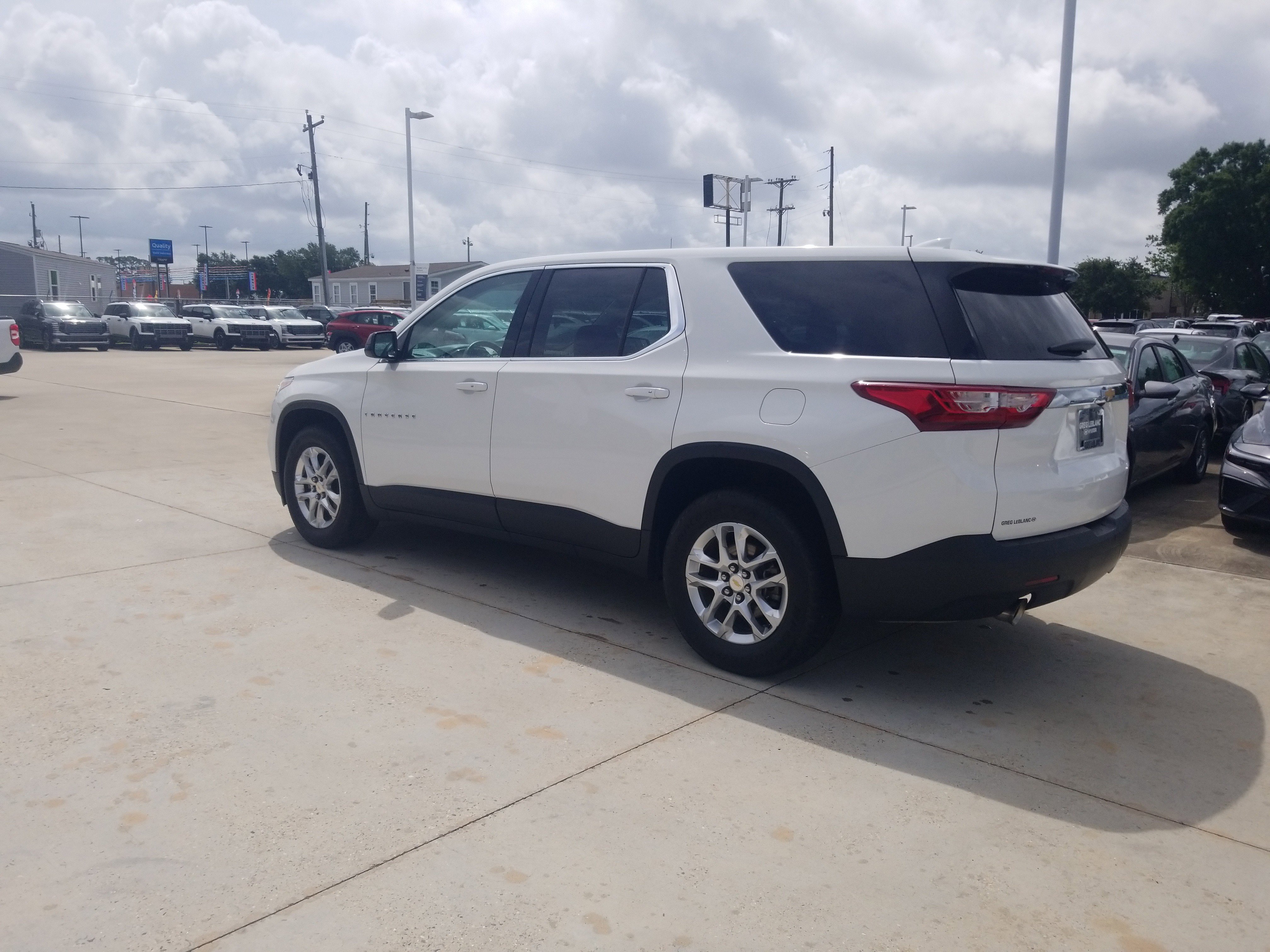 Used 2018 Chevrolet Traverse LS FWD image 5
