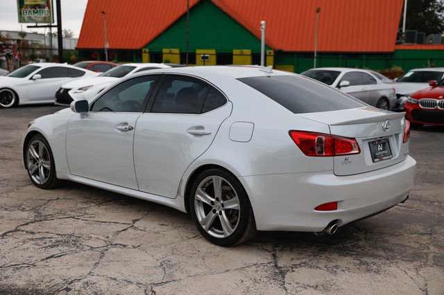Used 2011 Lexus IS 350 4dr Sedan RWD image 10