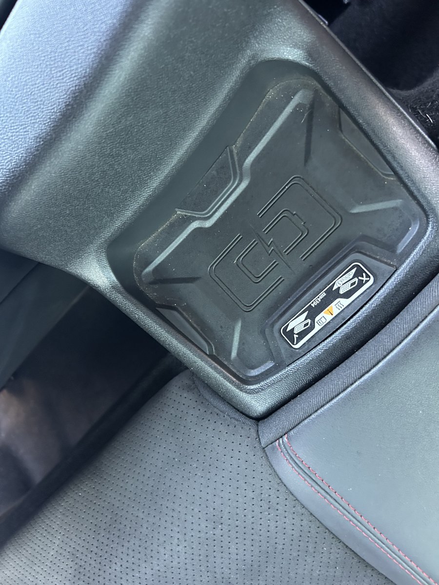 Used 2022 Chevrolet Camaro ZL1 RWD image 15