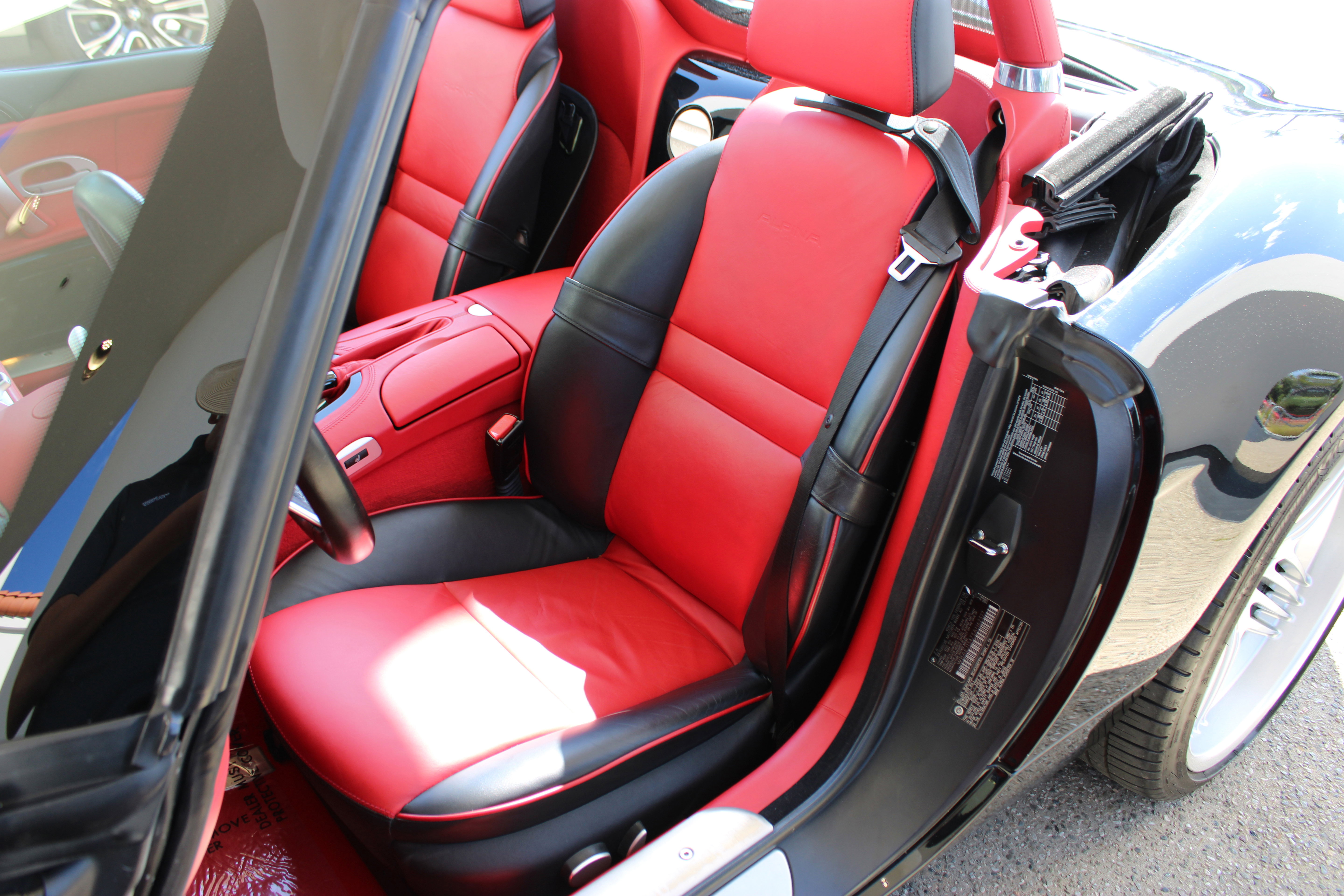 Used 2003 BMW Z8 image 24