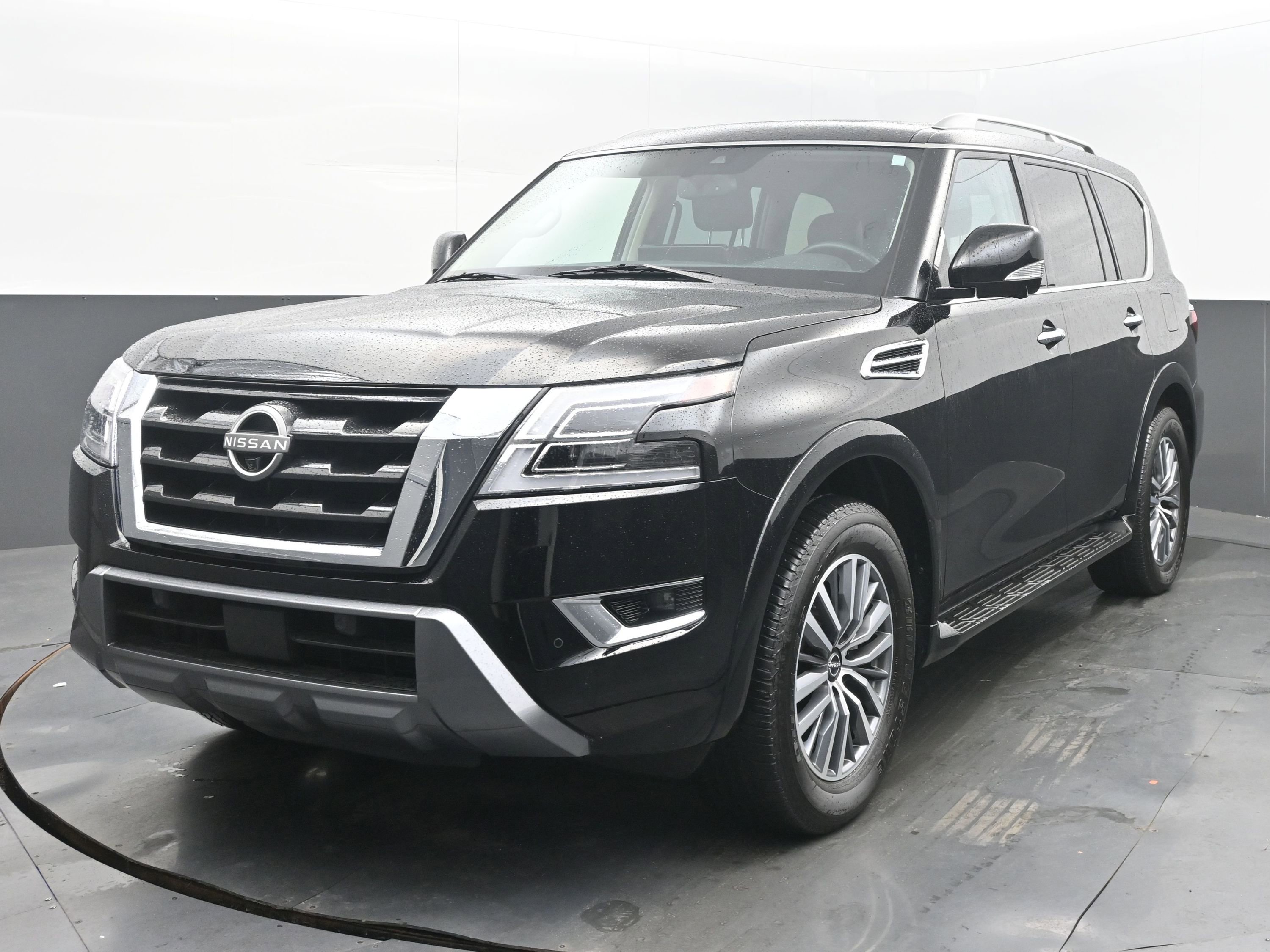 Used 2024 Nissan Armada SL w/ Cargo Package image 4