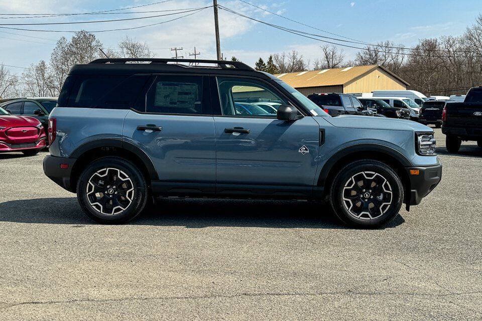 New 2026 Ford Bronco Sport Outer Banks AWD/4WD image 2