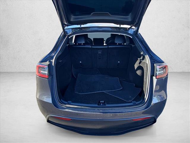 Used 2023 Tesla Model Y Long Range AWD/4WD image 6