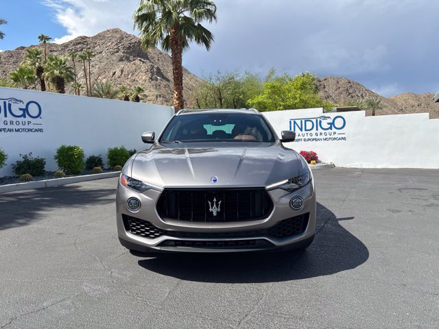 Used 2017 Maserati Levante AWD/4WD image 2