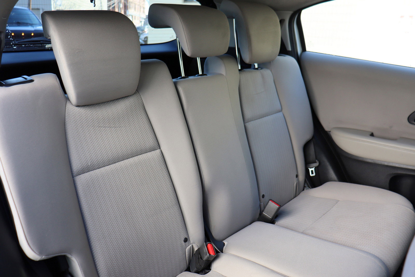 Used 2017 Honda HR-V LX image 16