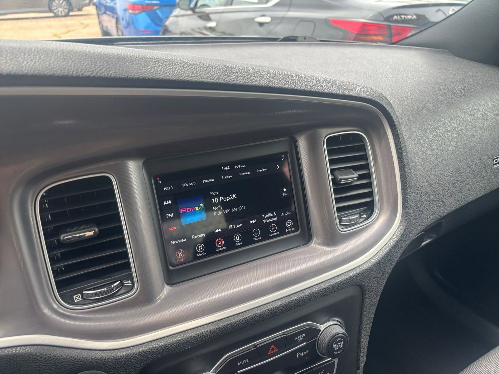 Used 2022 Dodge Charger SXT RWD image 20