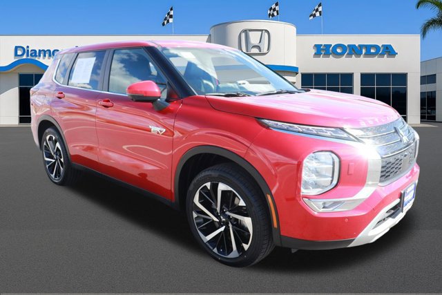 Used 2024 Mitsubishi Outlander 4WD Plug-In Hybrid