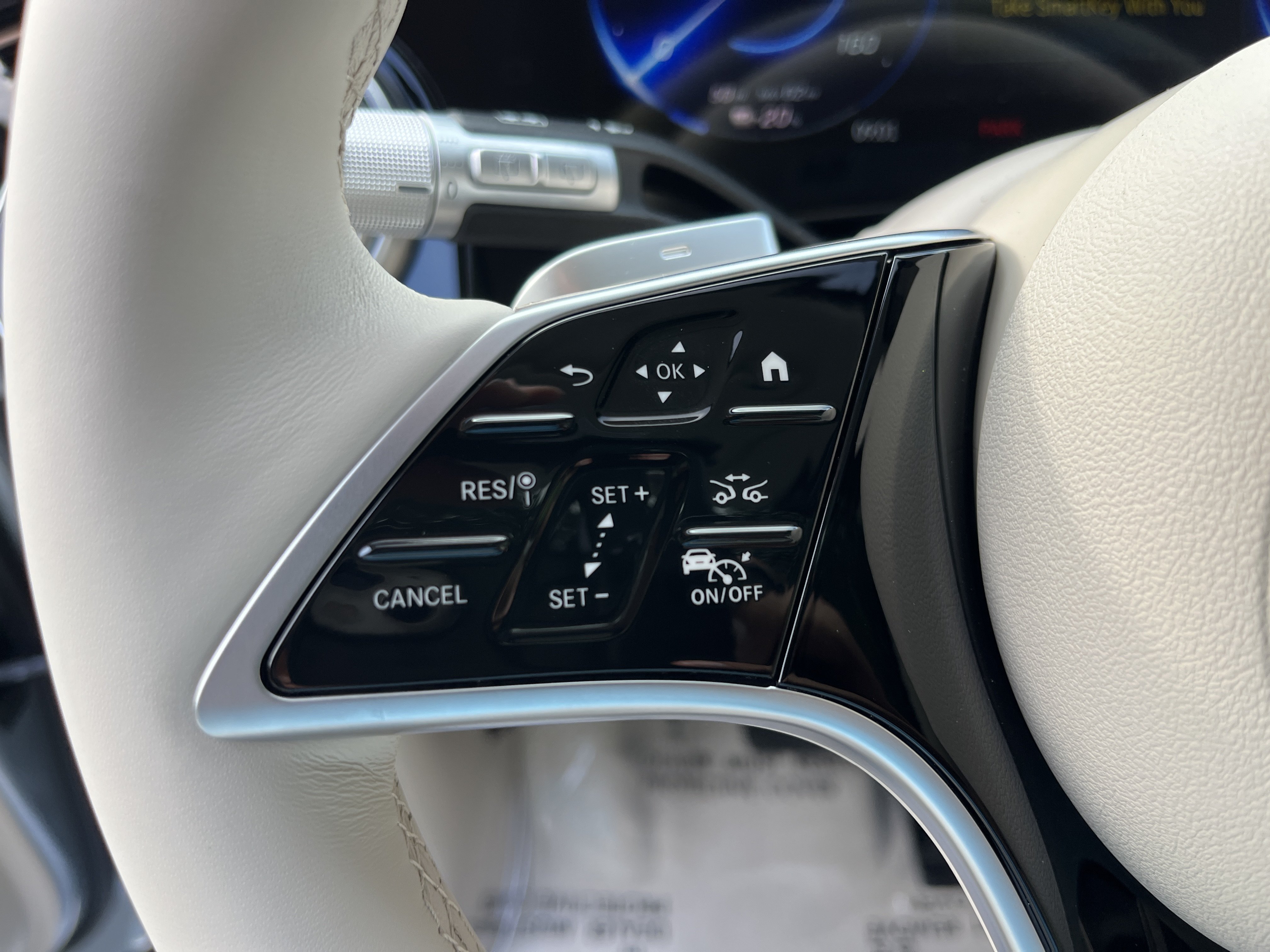 New 2027 Mercedes-Benz EQS 400 4MATIC SUV image 29