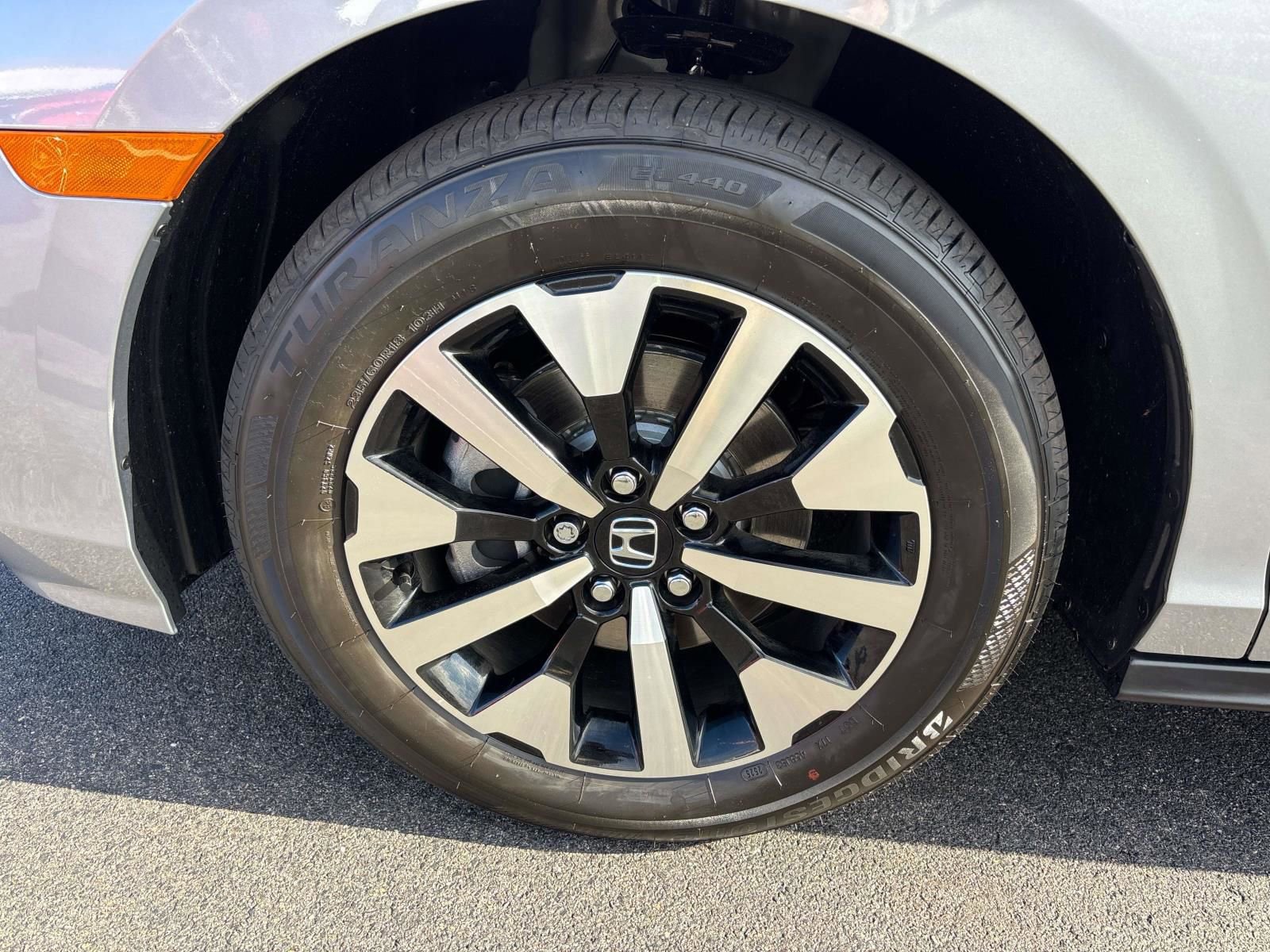 Certified 2026 Honda Odyssey EX-L image 7