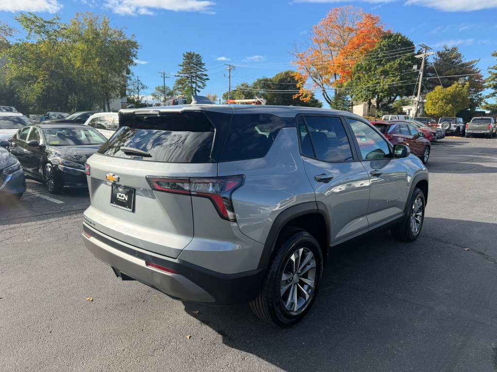 Used 2026 Chevrolet Equinox LT AWD/4WD image 5