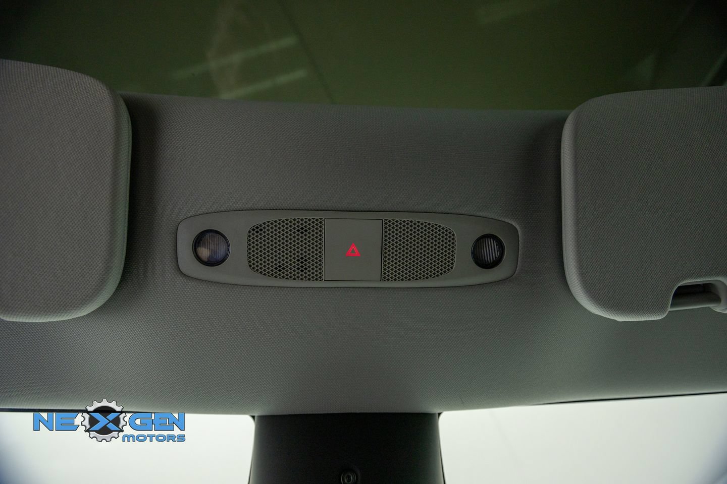 Used 2025 Tesla Model Y Performance AWD/4WD image 21