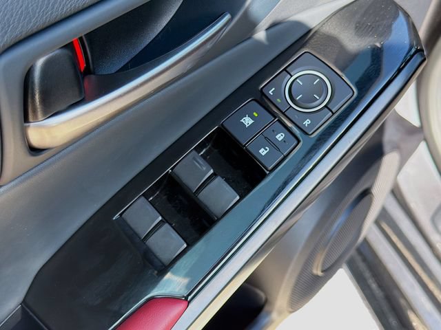 Used 2025 Lexus IS 350 F Sport RWD image 21