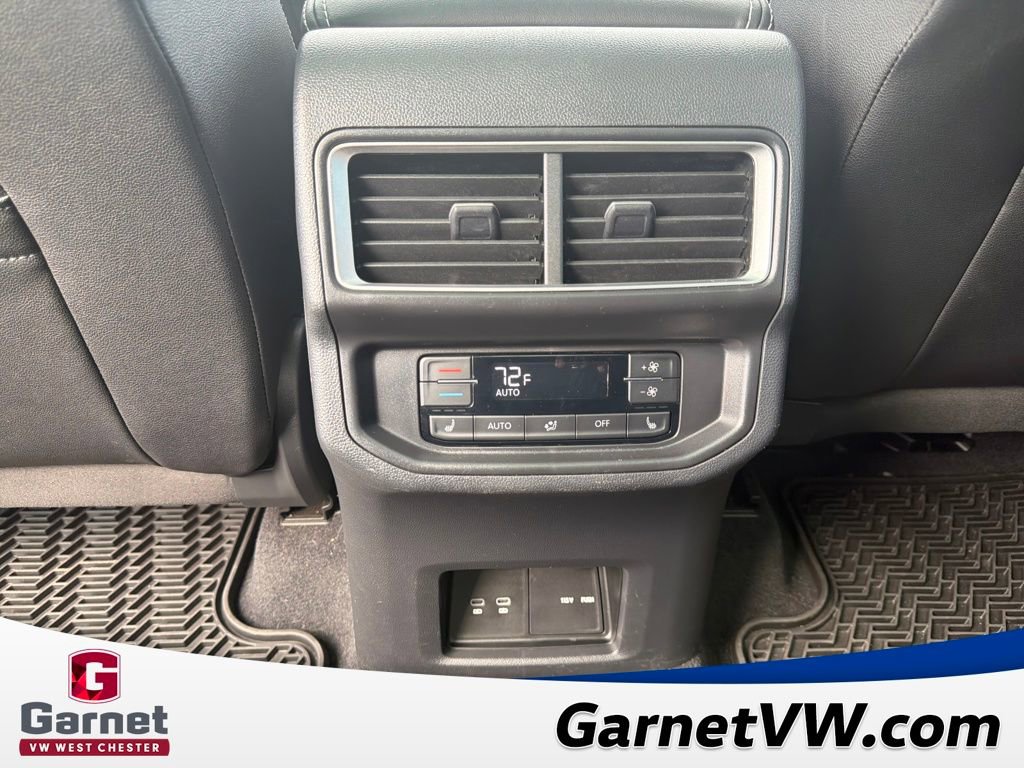 Used 2025 Volkswagen Atlas SEL Premium R-Line image 44