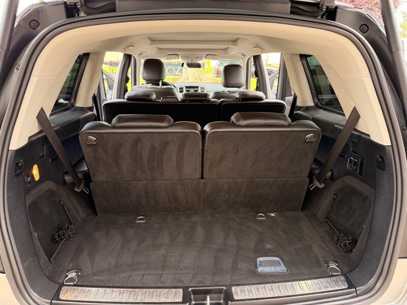 Used 2016 Mercedes-Benz GL 450 4MATIC image 21