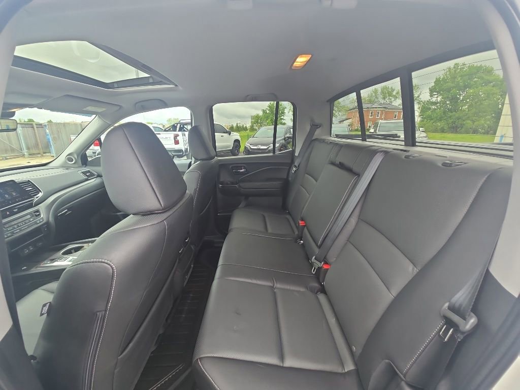 Certified 2025 Honda Ridgeline RTL image 27