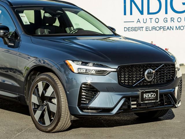 Used 2024 Volvo XC60 T8 Plus w/ Climate Package image 5