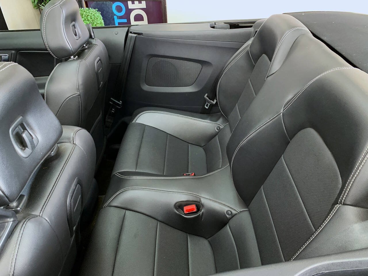 Used 2019 Ford Mustang GT Premium RWD image 12