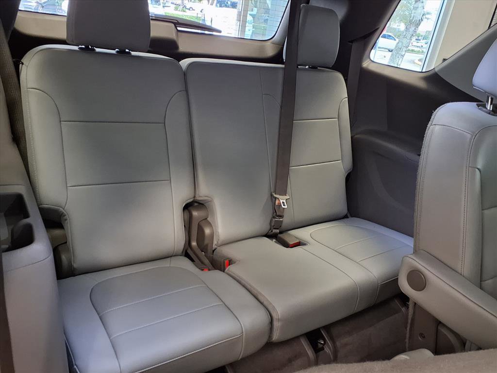 Used 2021 Chevrolet Traverse LT w/ LT Premium Package image 17