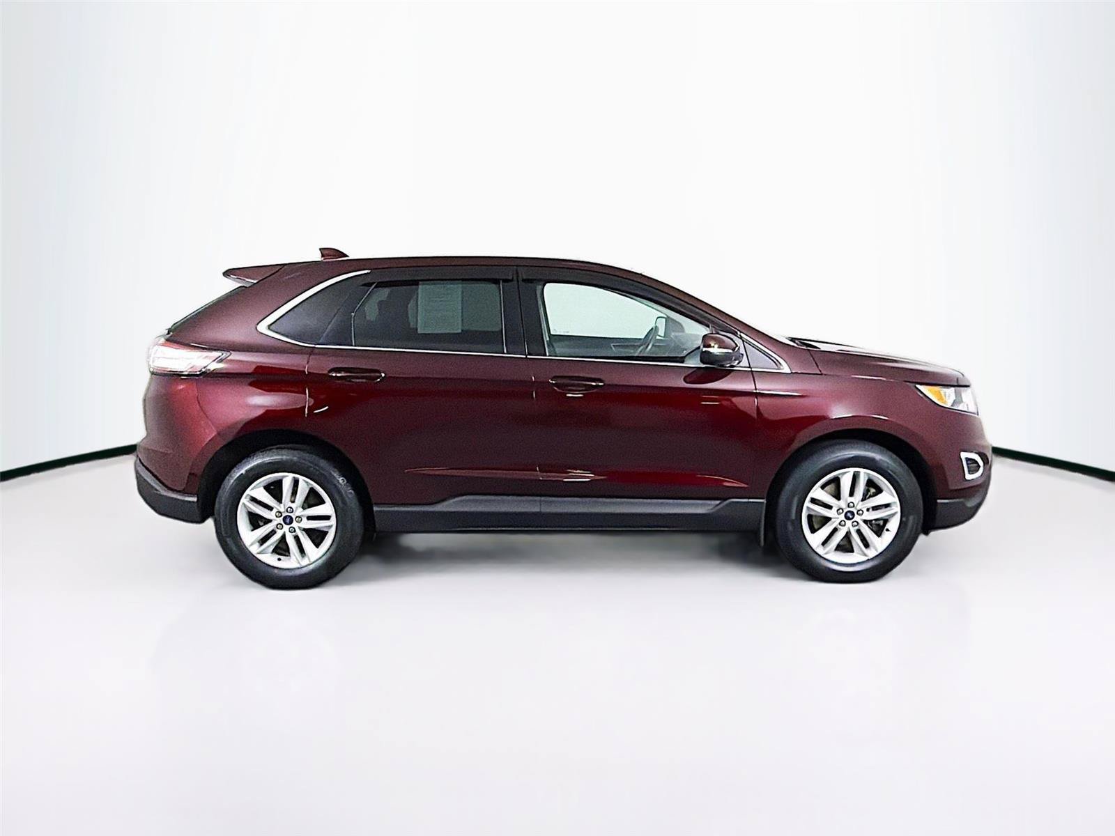 Used 2017 Ford Edge SEL w/ Equipment Group 201A AWD/4WD image 12