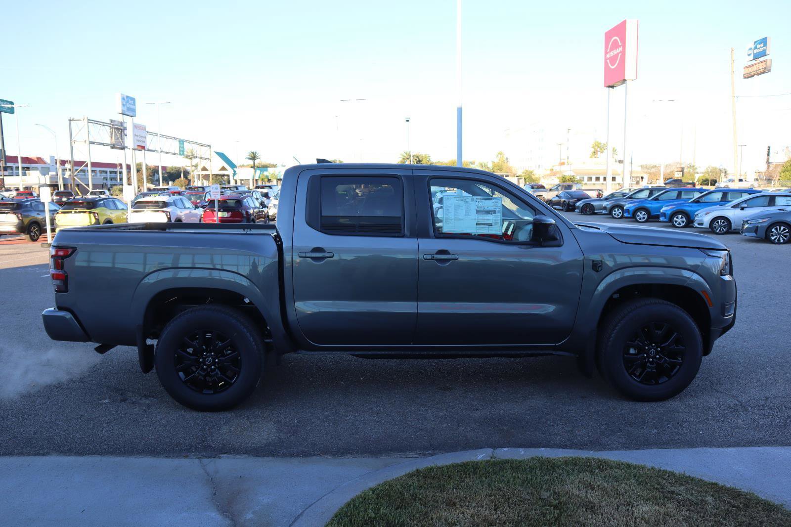 New 2026 Nissan Frontier SV w/ SV Convenience Package image 15