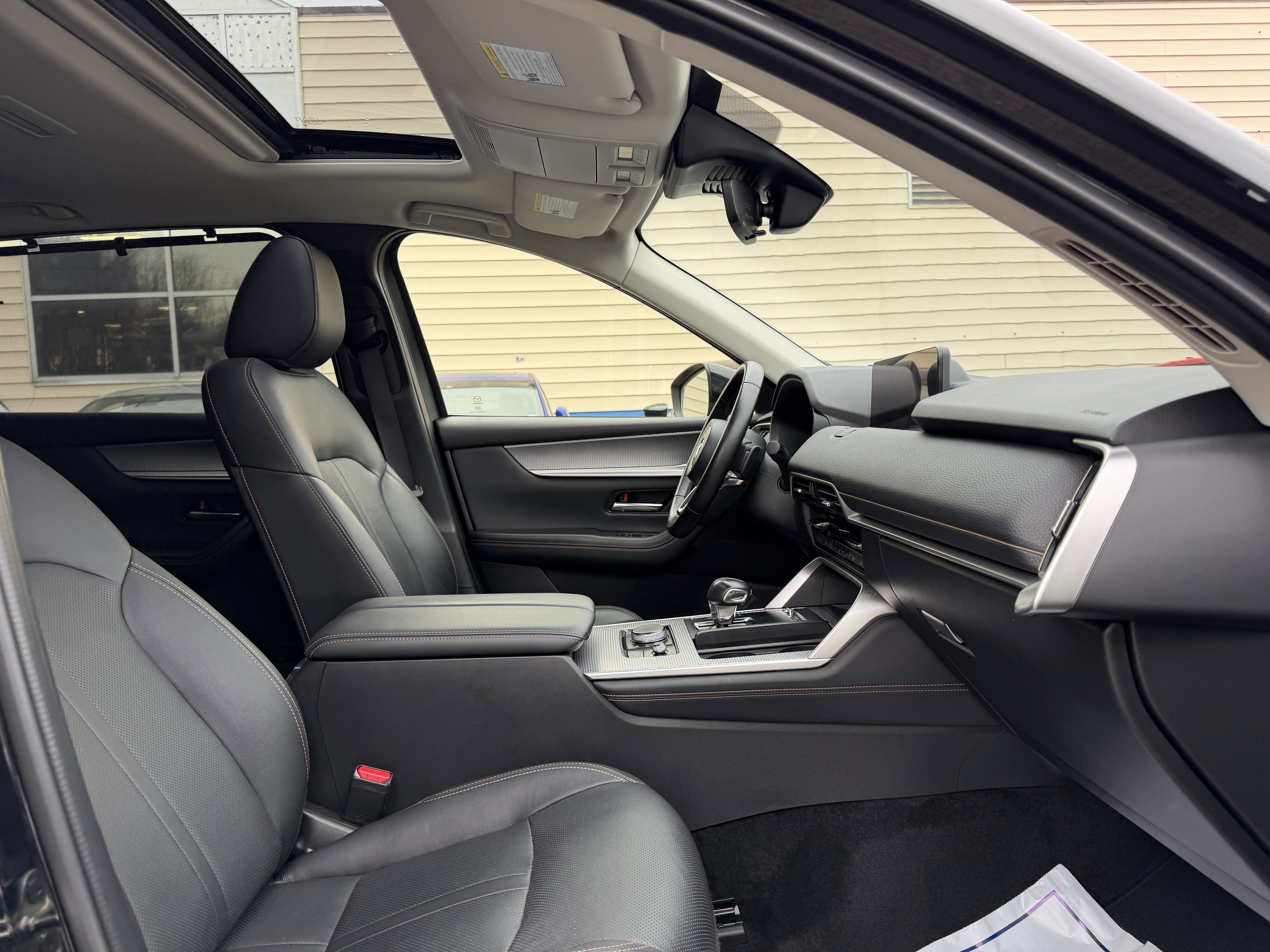 Used 2025 MAZDA CX-90 3.3 Turbo w/ Preferred Package image 16