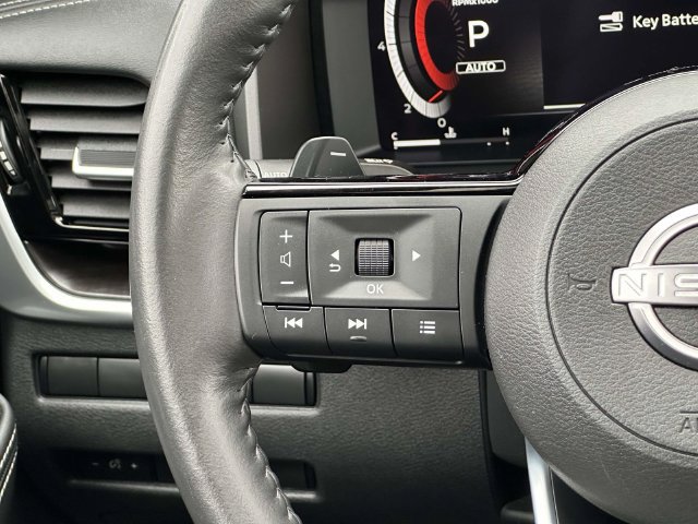 Used 2023 Nissan Rogue Platinum w/ Platinum Premium Package AWD/4WD image 24
