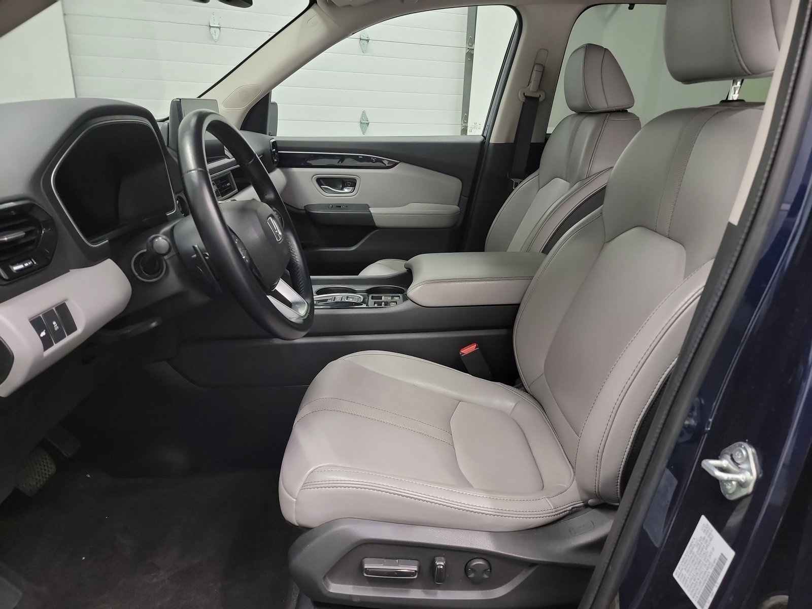 Certified 2024 Honda Pilot EX-L image 6