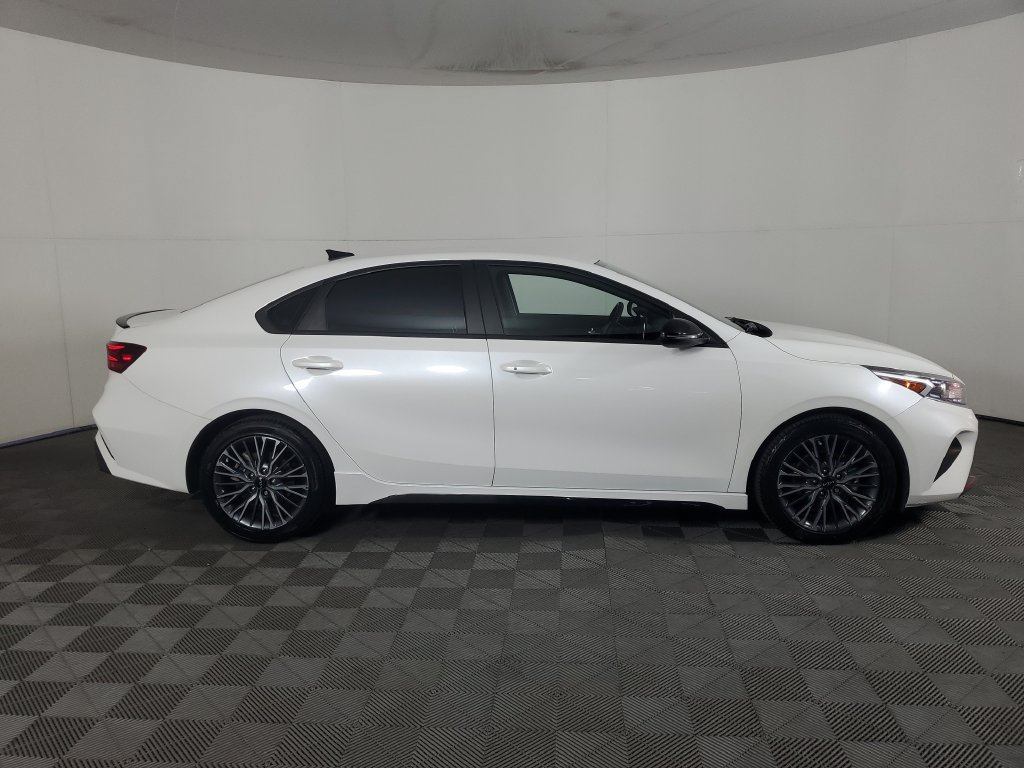 Used 2023 Kia Forte GT-Line w/ GT-Line Technology Package FWD image 3