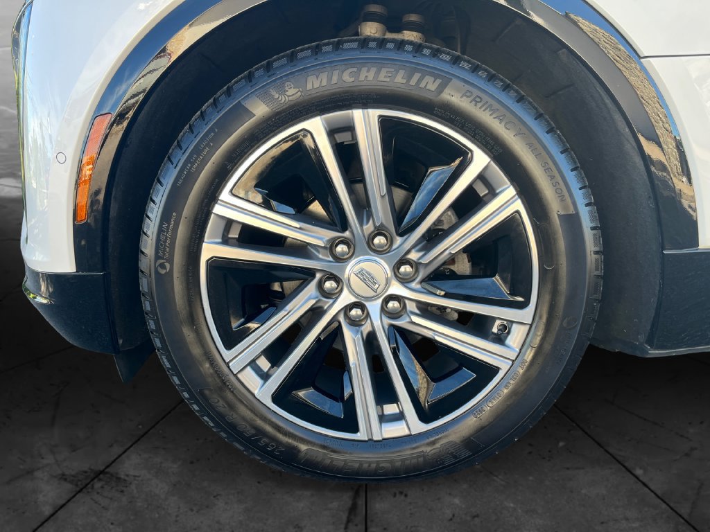 Used 2024 Cadillac Lyriq Luxury w/ LPO, Floor Liner Package AWD/4WD image 14