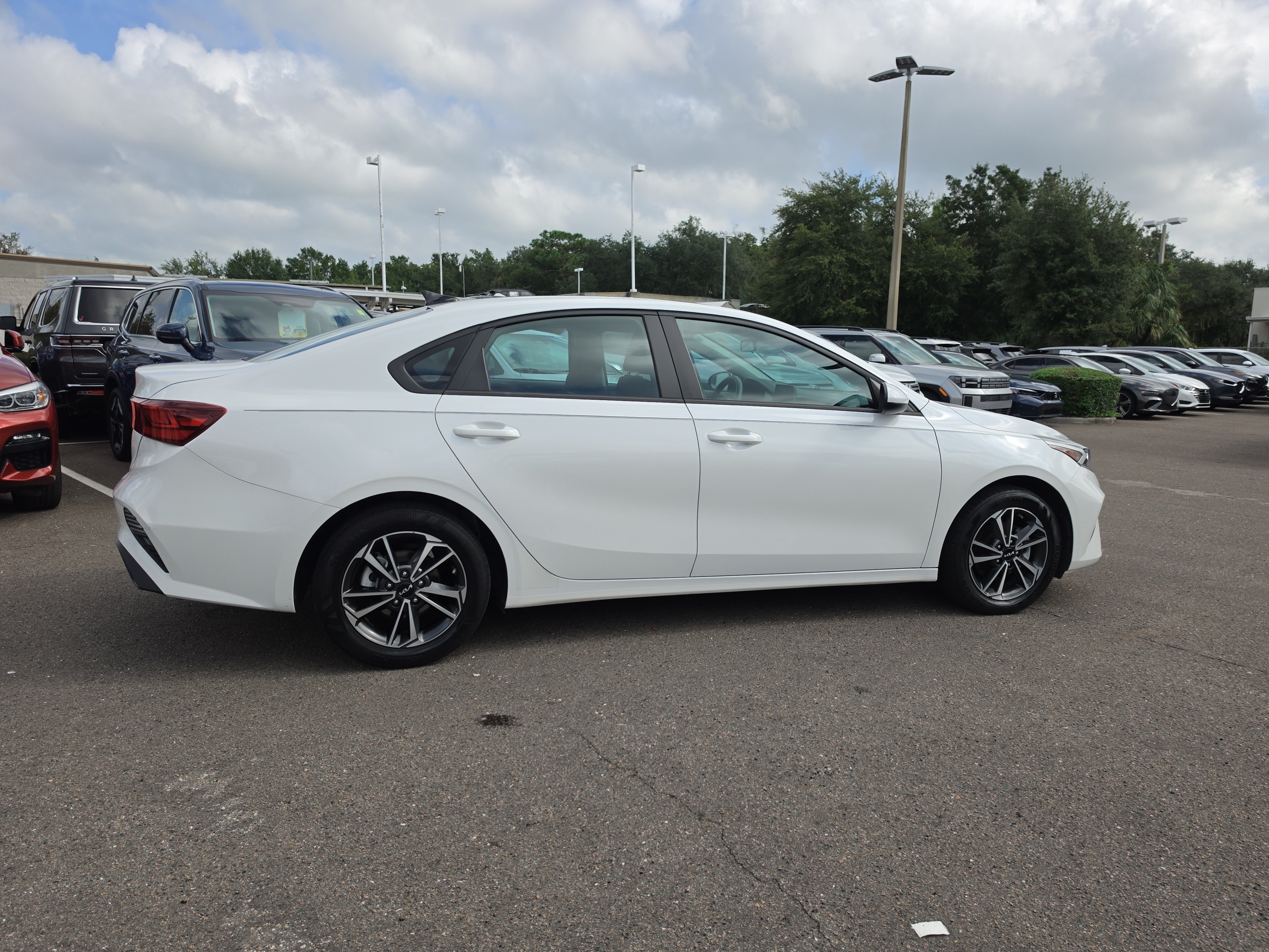 Certified 2023 Kia Forte LXS FWD image 9