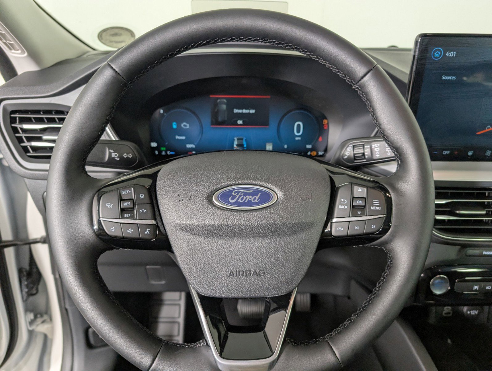 New 2025 Ford Escape SE w/ PHEV Premium Package image 14
