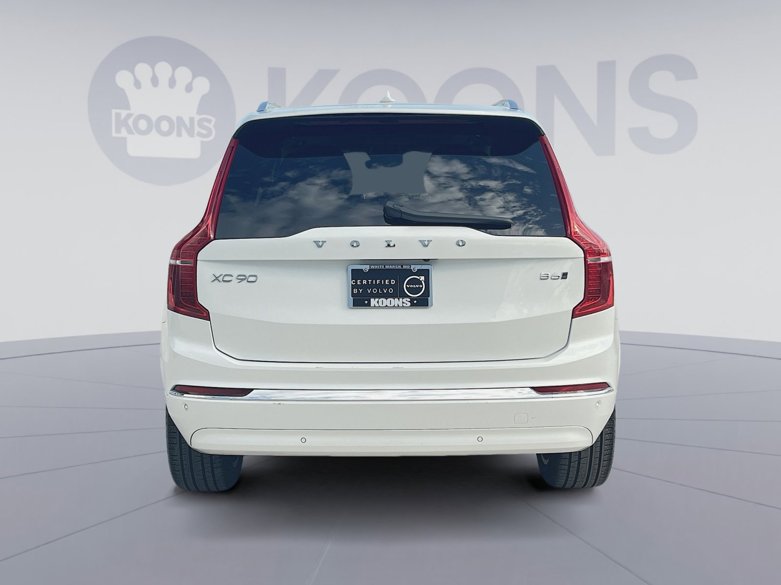 Certified 2025 Volvo XC90 B6 Plus image 5