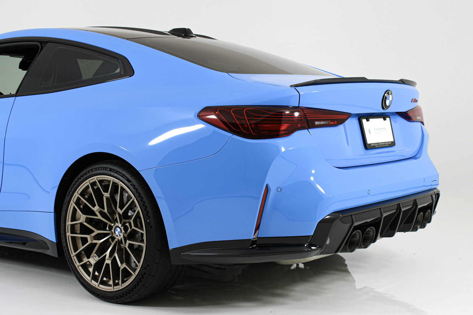 Used 2025 BMW M4 CS AWD/4WD image 5
