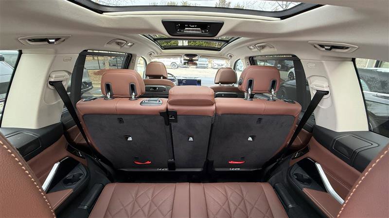 Used 2023 BMW X7 xDrive40i w/ Premium Package AWD/4WD image 53