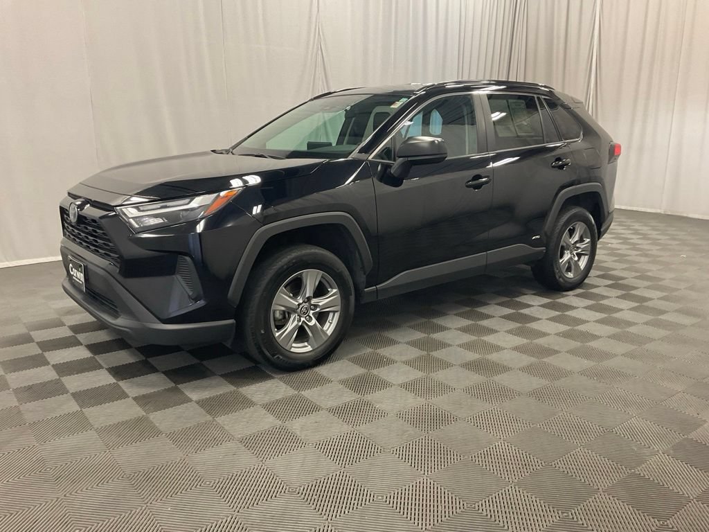 Used 2023 Toyota RAV4 LE AWD/4WD image 10