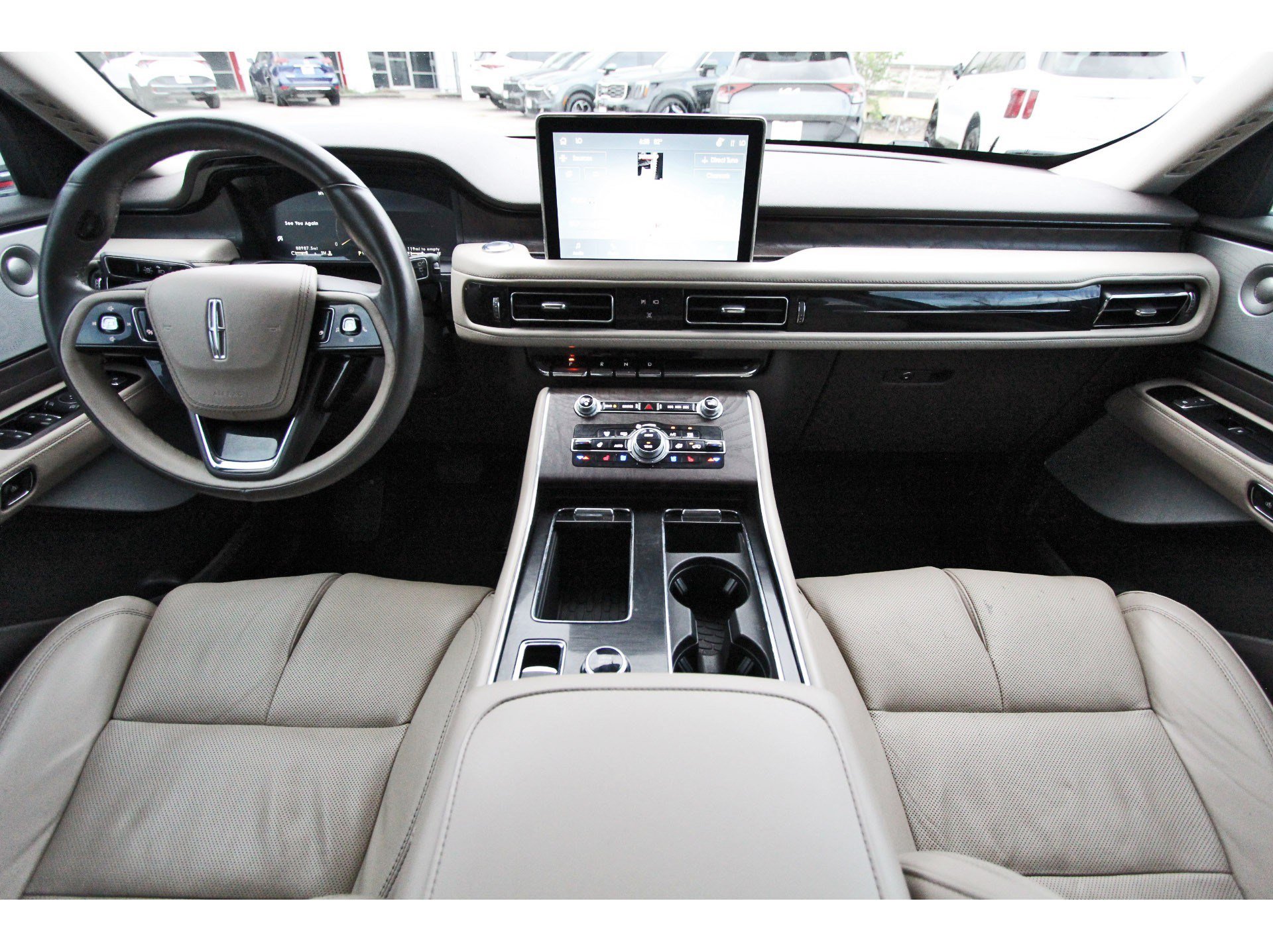 Used 2022 Lincoln Aviator Reserve w/ Equipment Group 201A RWD image 13