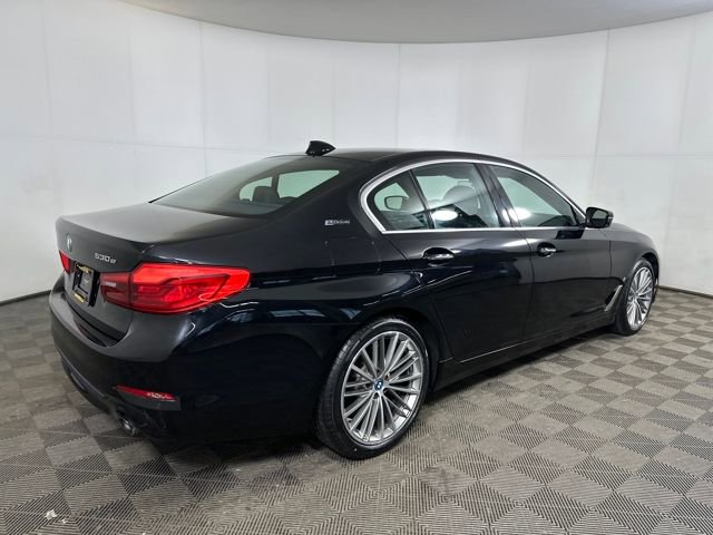 Used 2018 BMW 530e xDrive image 3