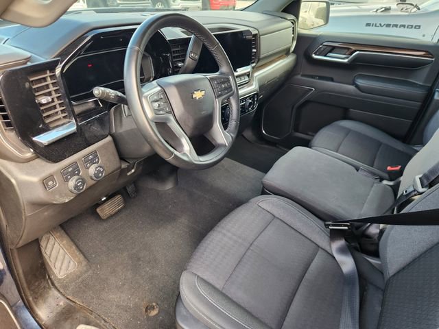 Used 2023 Chevrolet Silverado 1500 LT AWD/4WD image 9